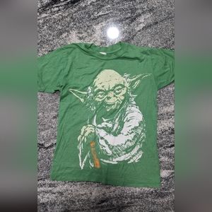 Star Wars Yoda T-shirt | Size M